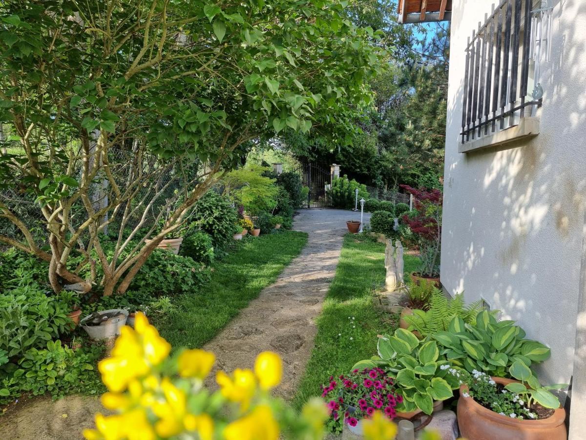 Bed and Breakfast La Citadelle Sainte-Genevieve-les-Gasny Exterior foto